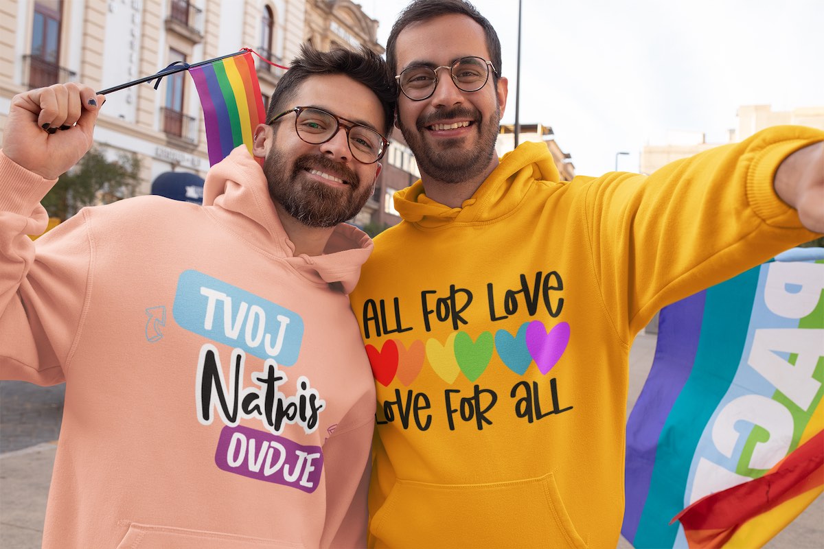 Duksa s duginim natpisom - puppynator.hr