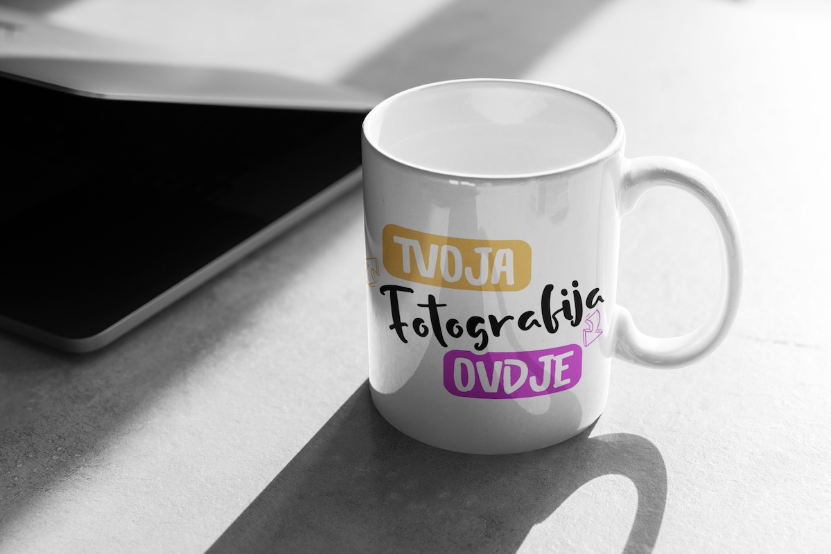 Foto šalica ili majica za IT-majstora sa šalom