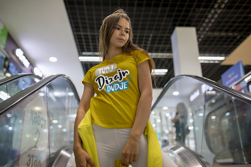 Ženska casual majica s tiskom po želji - puppynator.hr