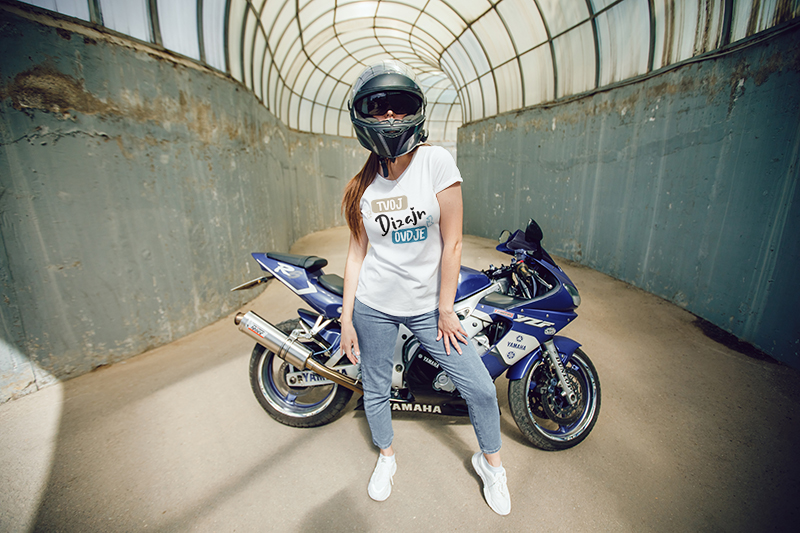 Ženska majica s natpisom po želji- sportski Tisak na majicu - puppynator.hr